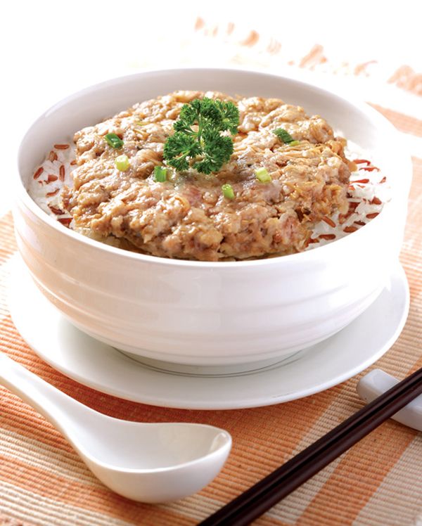 放大图片 梅菜肉饼红米饭        