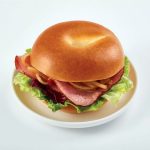 蜜糖芥末燒牛肉貝果三文治